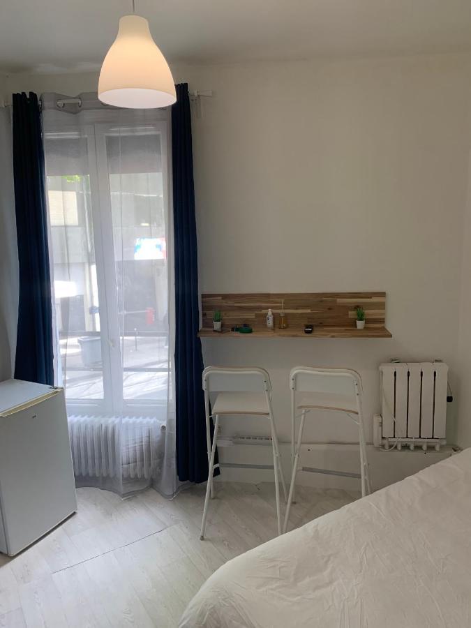 Hotel La Defense Bois-Colombes Esterno foto