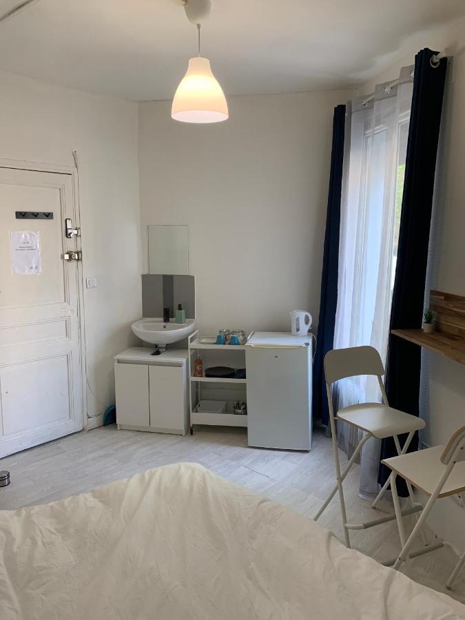 Hotel La Defense Bois-Colombes Esterno foto